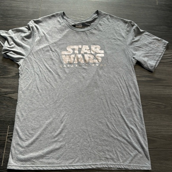 🍍2019 THE LANDING DISNEY PIXAR STAR WARS T SHIRT🍍sz XXL🍍RK - Picture 1 of 3